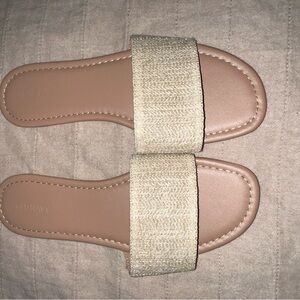 Old Navy Women's Cream Slide Sandals Size 8